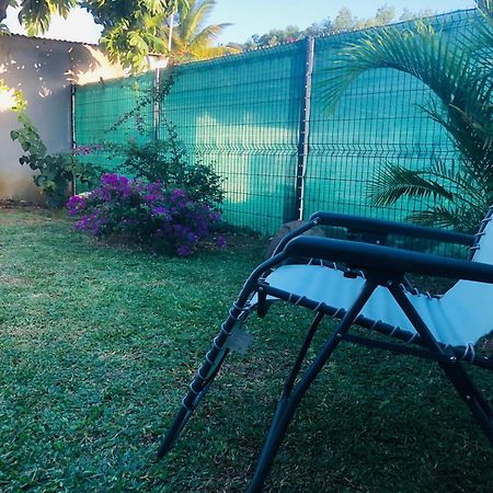 Habitation Baliache - Maison Creole Avec Jardin Privatif, Plage A 200M Deshaies Exteriör bild