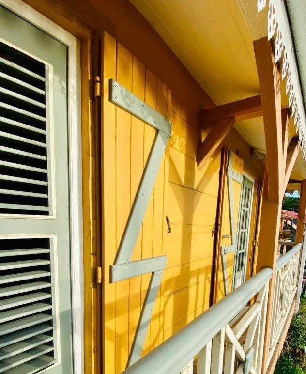 Habitation Baliache - Maison Creole Avec Jardin Privatif, Plage A 200M Deshaies Exteriör bild