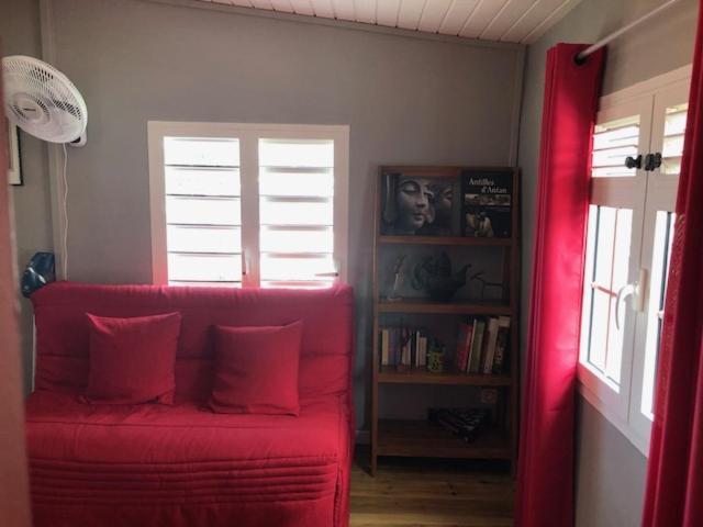 Habitation Baliache - Maison Creole Avec Jardin Privatif, Plage A 200M Deshaies Exteriör bild