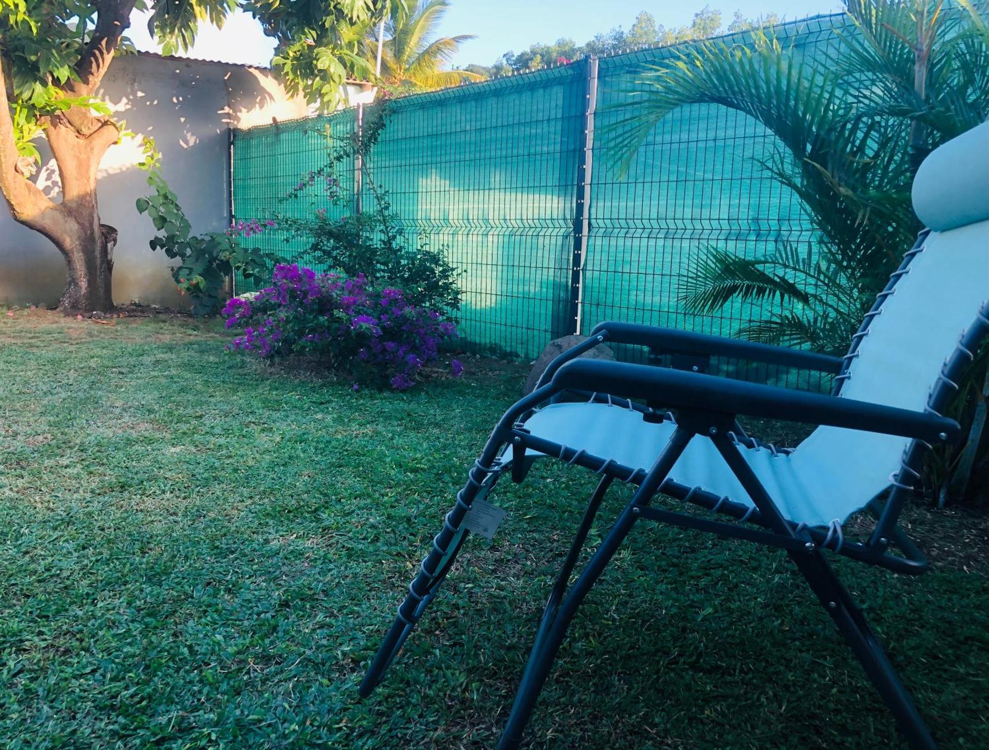 Habitation Baliache - Maison Creole Avec Jardin Privatif, Plage A 200M Deshaies Exteriör bild