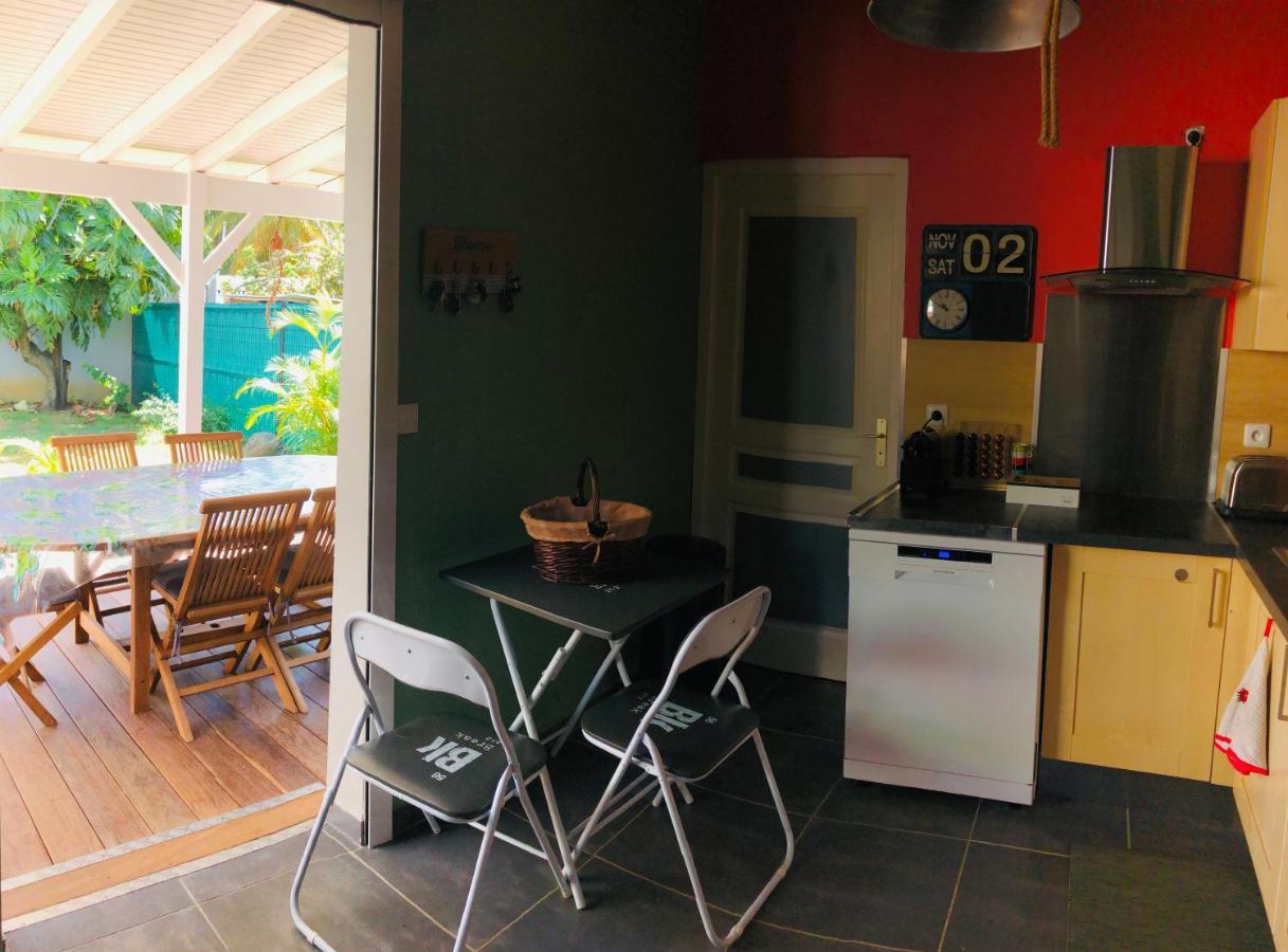 Habitation Baliache - Maison Creole Avec Jardin Privatif, Plage A 200M Deshaies Exteriör bild